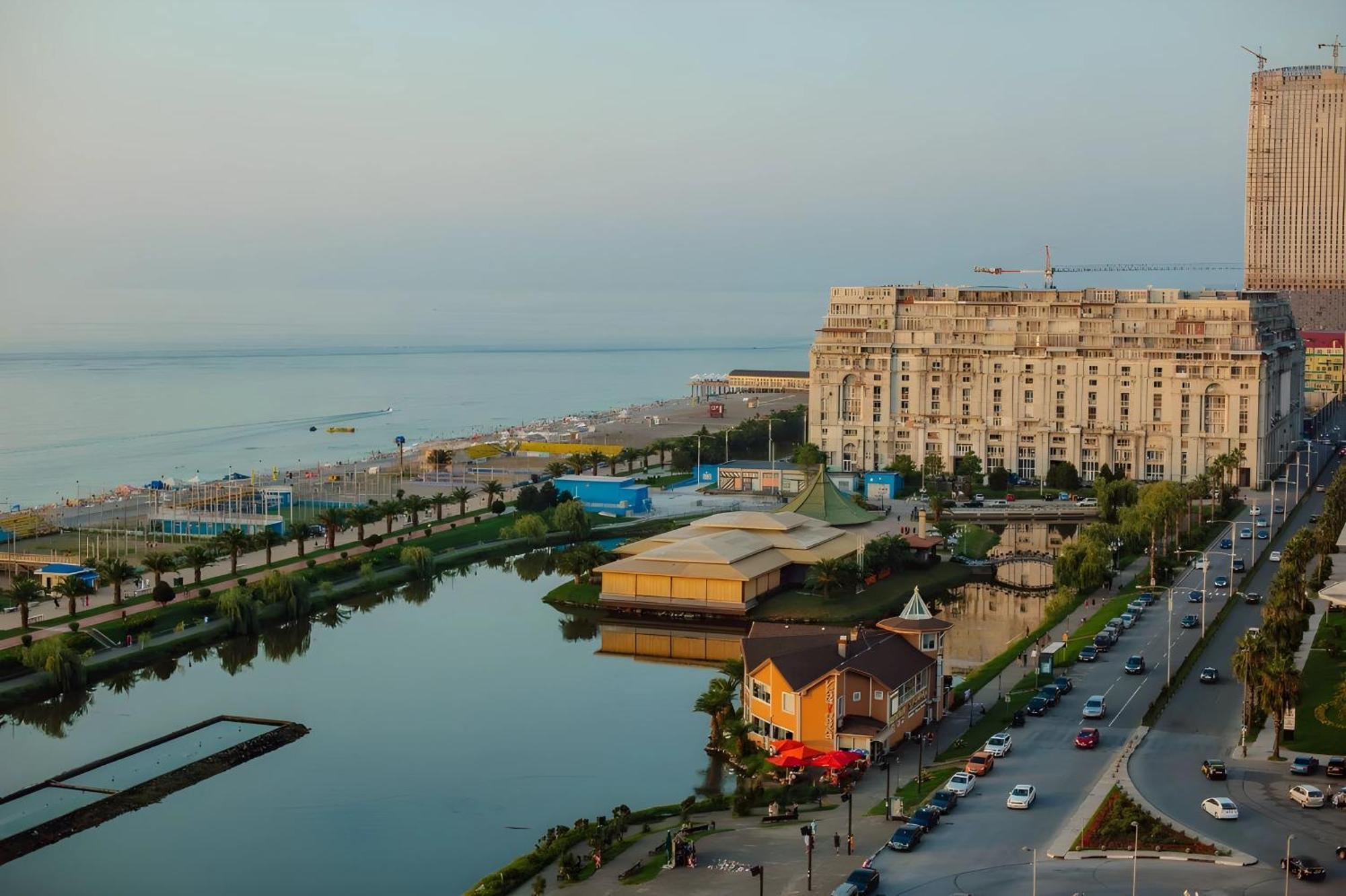 View From Above Orbi City Apartman Batumi Kültér fotó